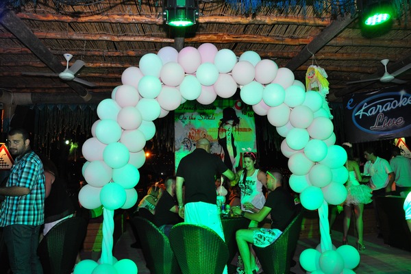 Saturday Night At Edde Sands